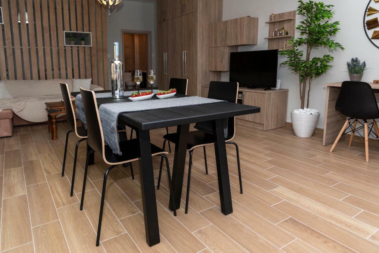 Cavas Luxury Apartments Nea Iraklitsa ภายนอก รูปภาพ