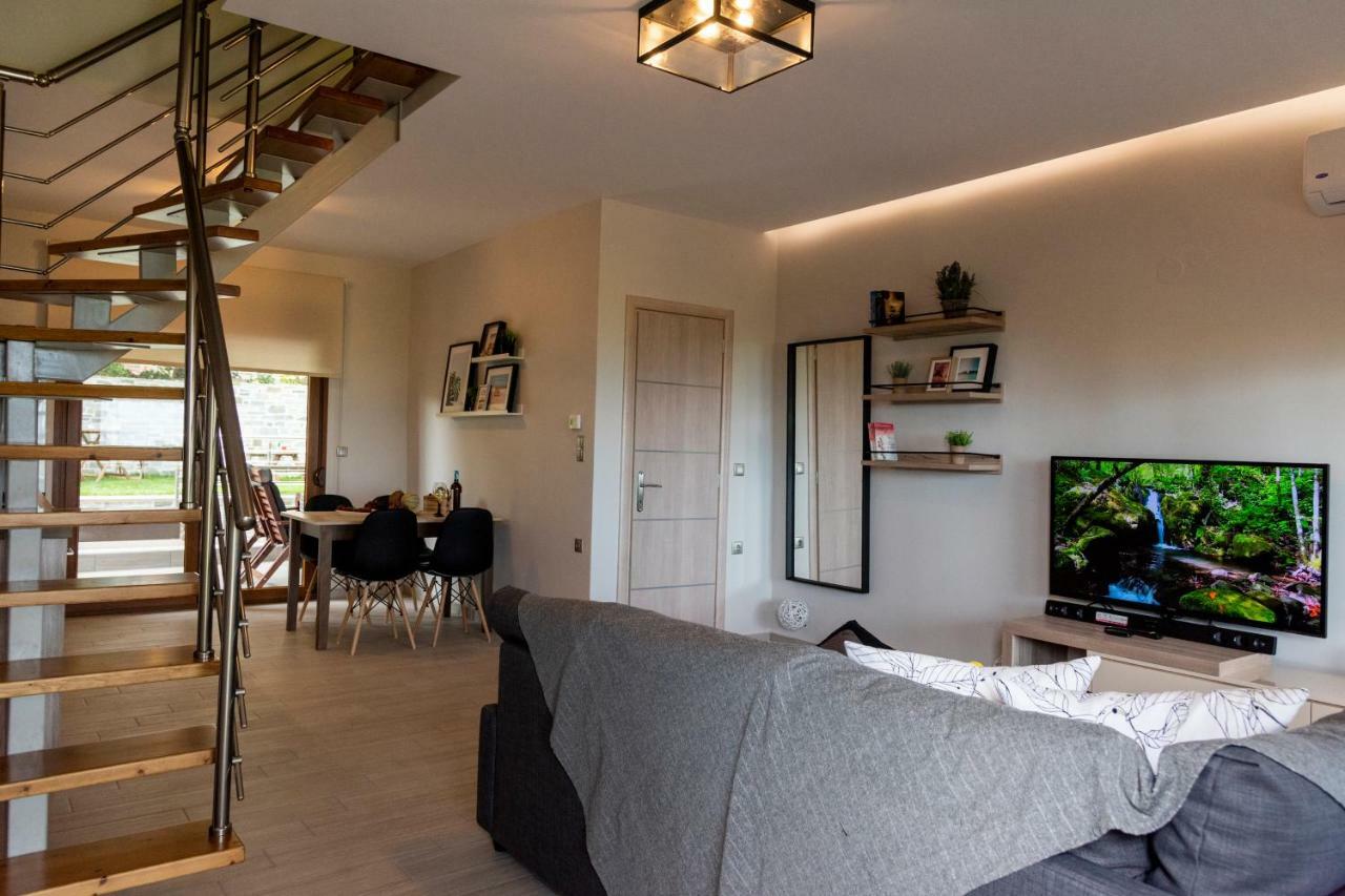 Cavas Luxury Apartments Nea Iraklitsa ภายนอก รูปภาพ